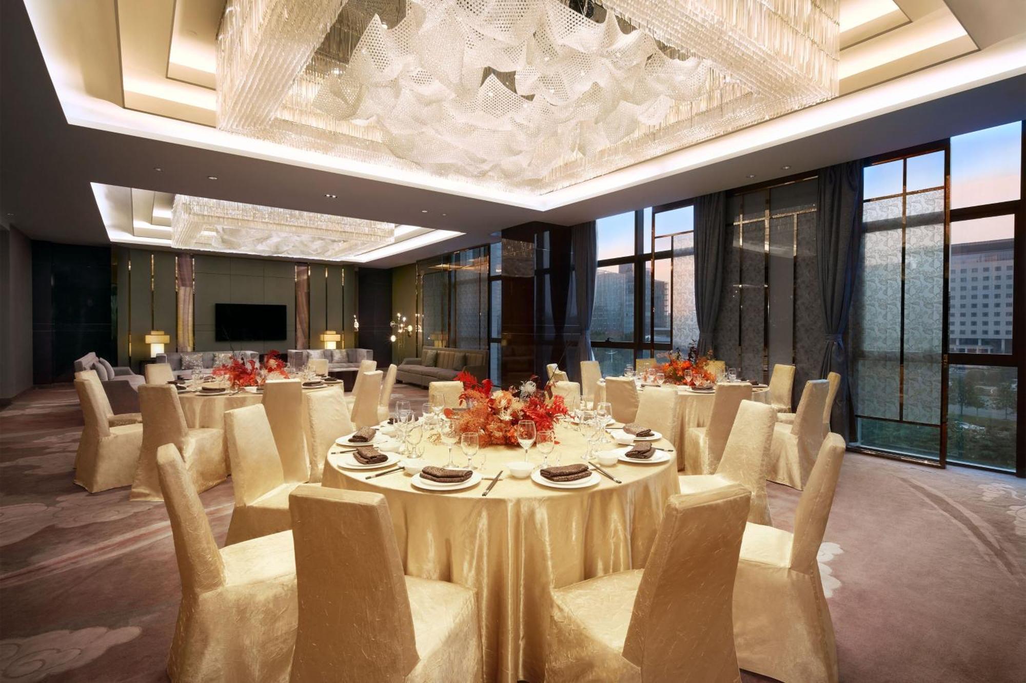 Sheraton Grand Zhengzhou Hotel Zewnętrze zdjęcie