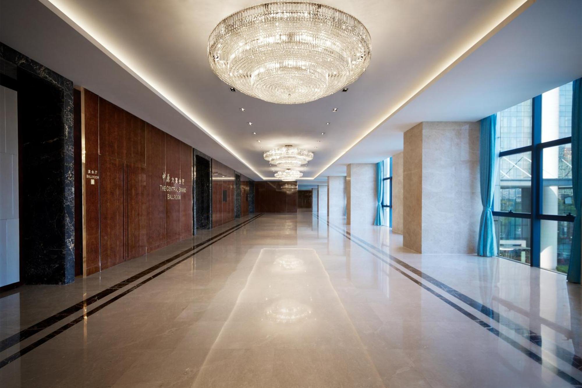 Sheraton Grand Zhengzhou Hotel Zewnętrze zdjęcie