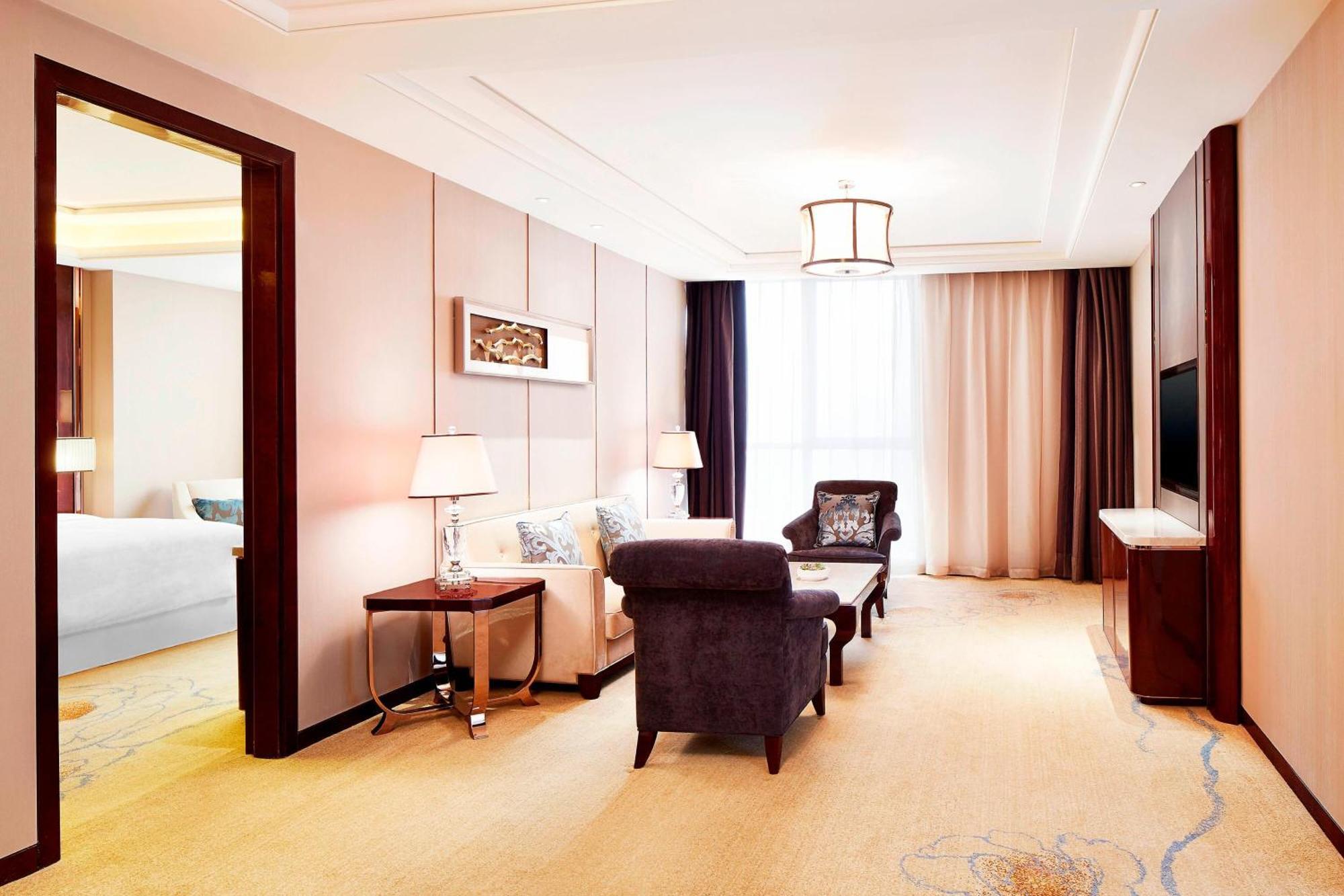 Sheraton Grand Zhengzhou Hotel Zewnętrze zdjęcie