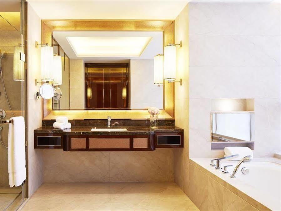 Sheraton Grand Zhengzhou Hotel Zewnętrze zdjęcie